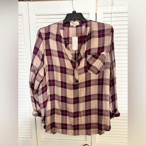 Plus Size V Neck Plaid Top